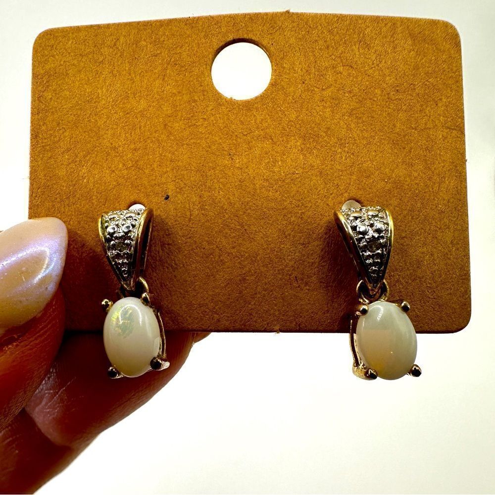 Vintage 5x7mm Opal Cabochon,‎ gold over 925 stud earrings!